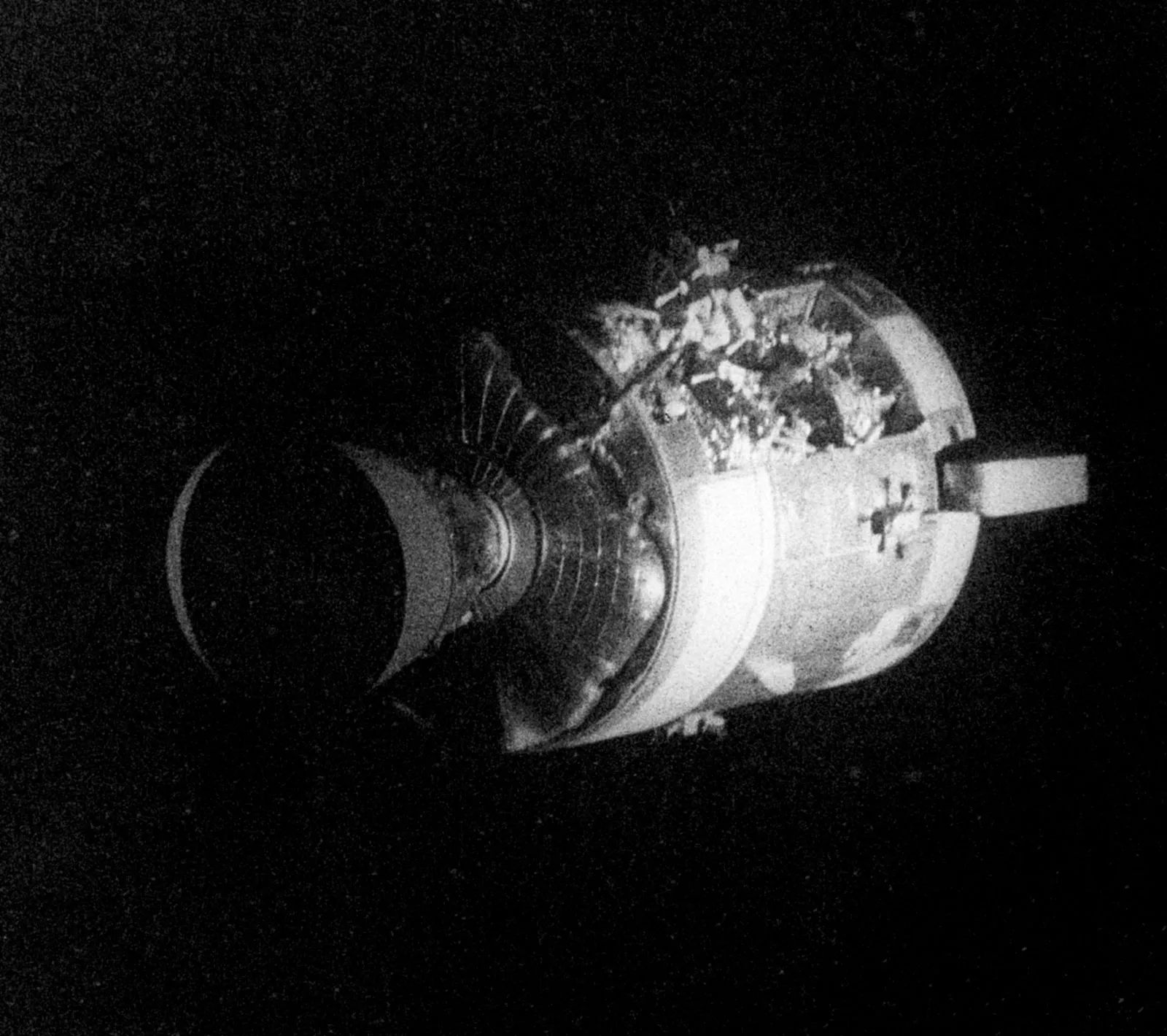 Apollo 13 in detail